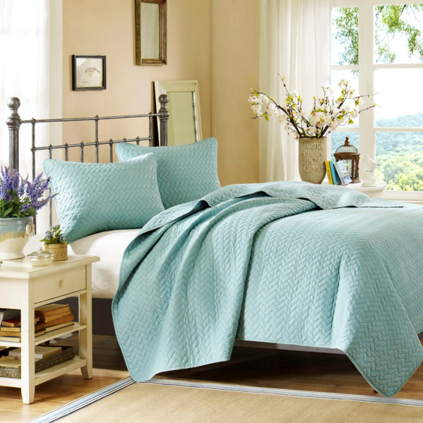 Velvet Touch Coverlet Set- Multiple Colors For Sale - Image 4